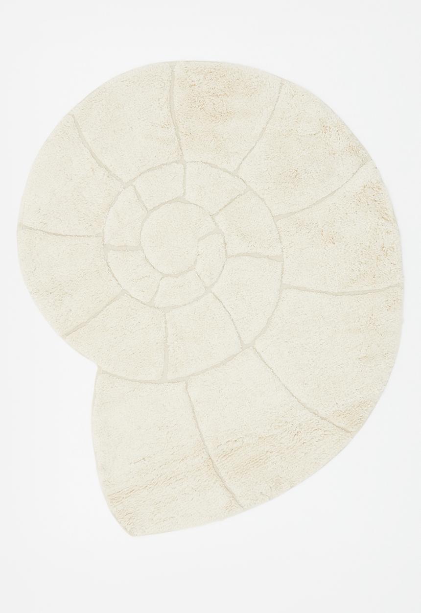 Sixth Floor - Shell rug - natural