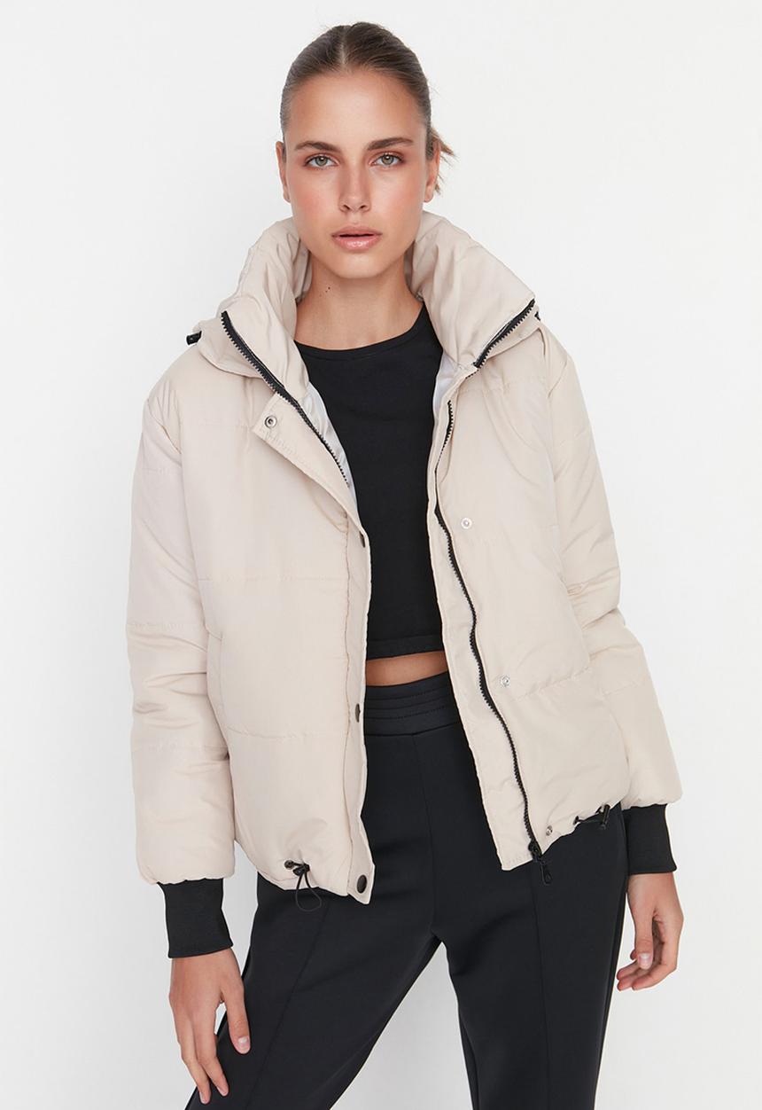 Trendyol - Oversized hooded zippered puffer jacket - beige