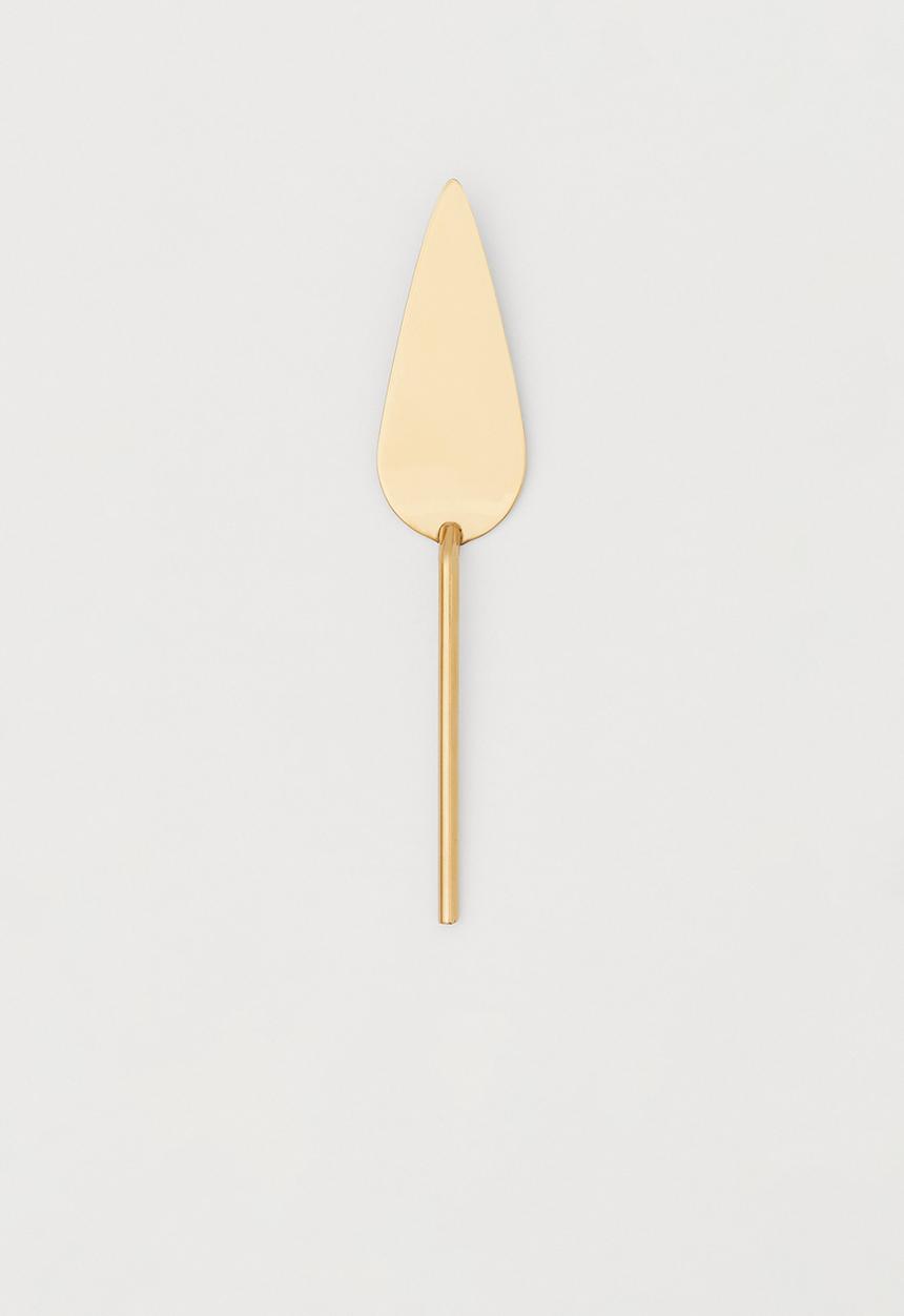 H&M - Metal cake slice - gold