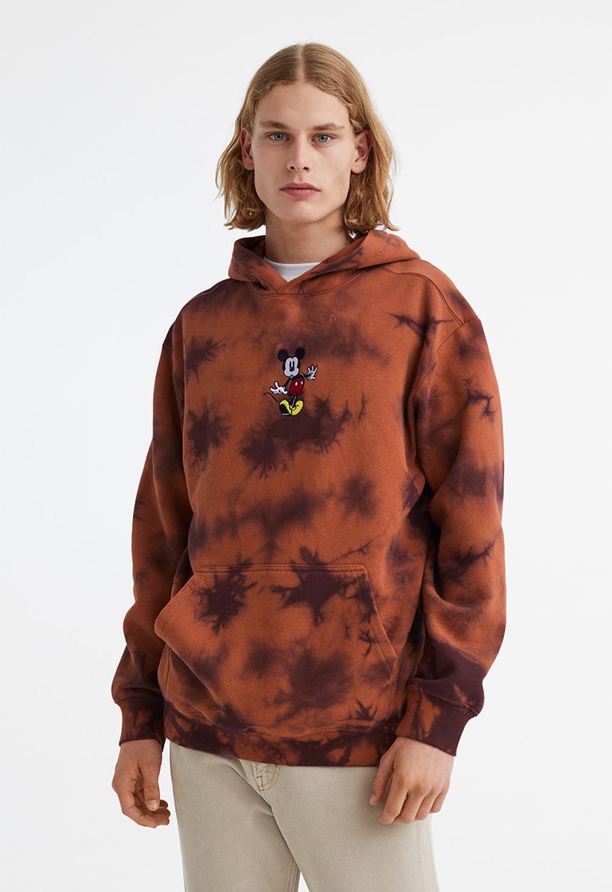 H&M - Relaxed fit hoodie - brown/mickey mouse