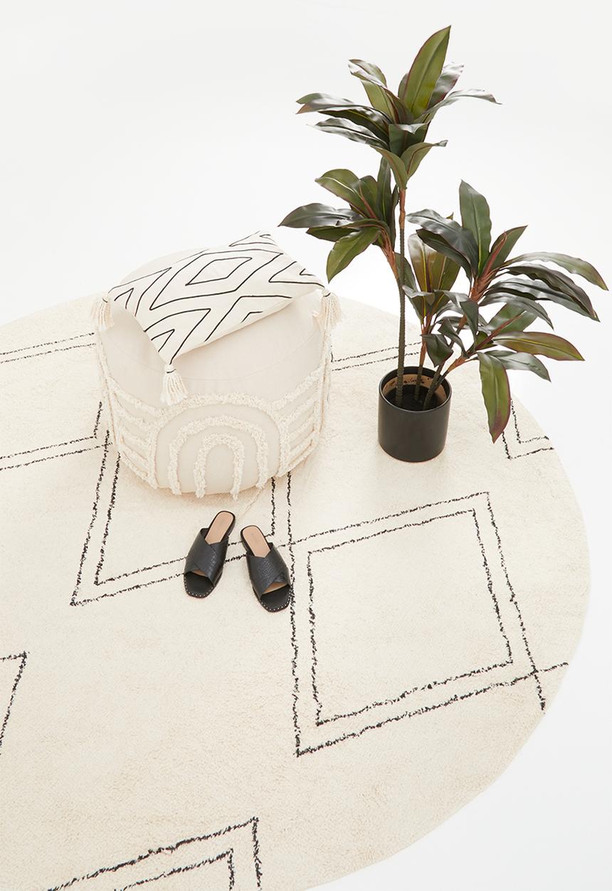 Sixth Floor - Nairi tufted round rug - cream