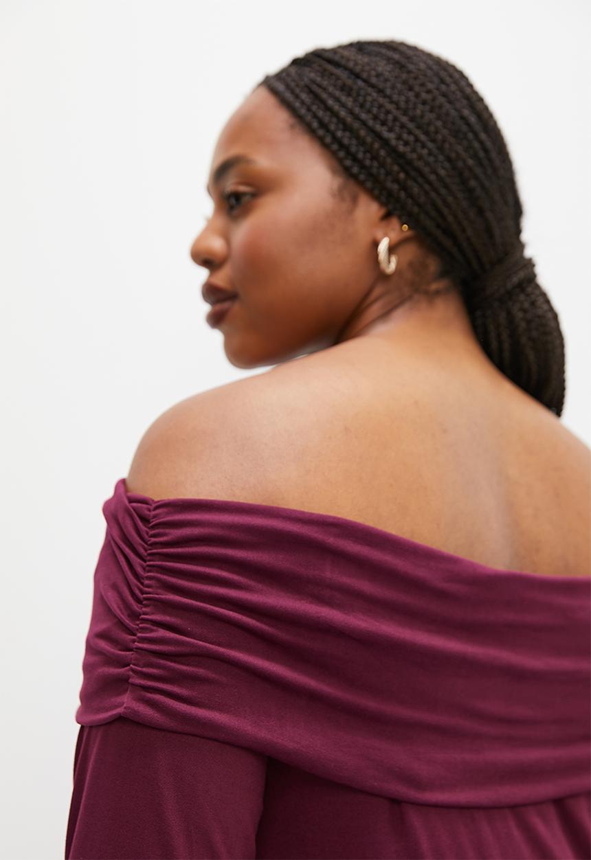 edit Plus - Off the shoulder tee - berry