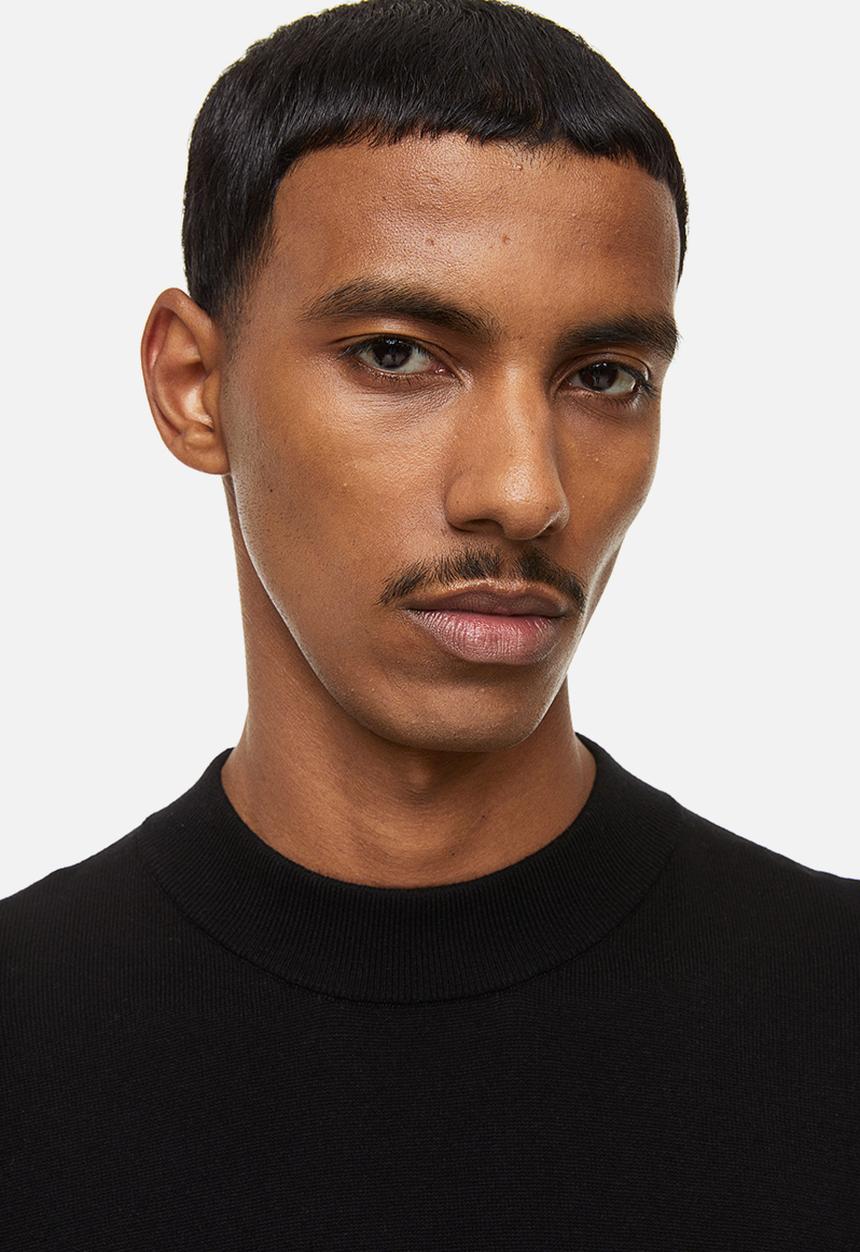 H&M - Slim fit fine-knit turtleneck jumper - black