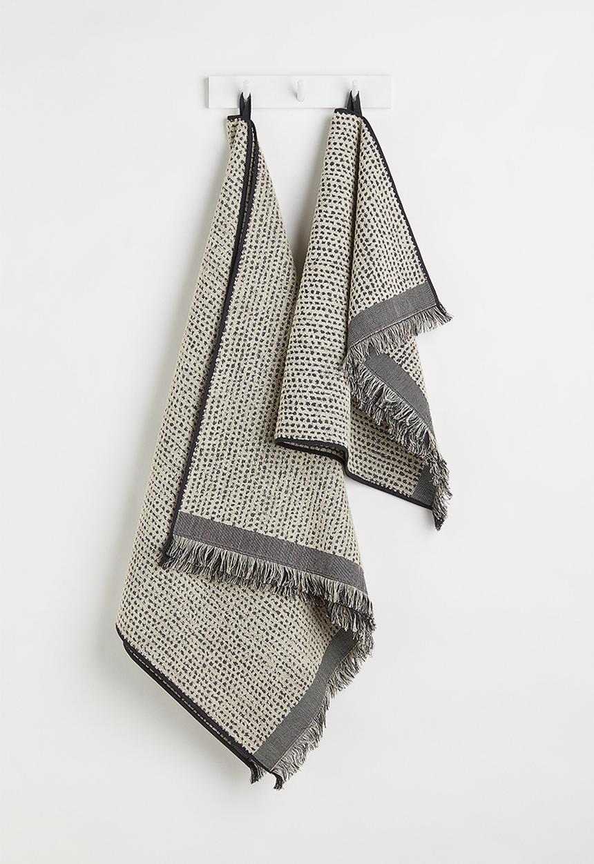H&M - Textured cotton bath towel - beige/multi