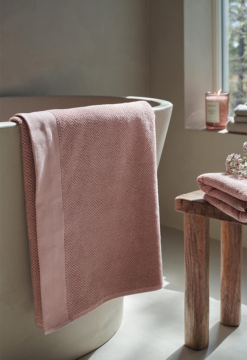 H&M - Cotton terry bath sheet - pink