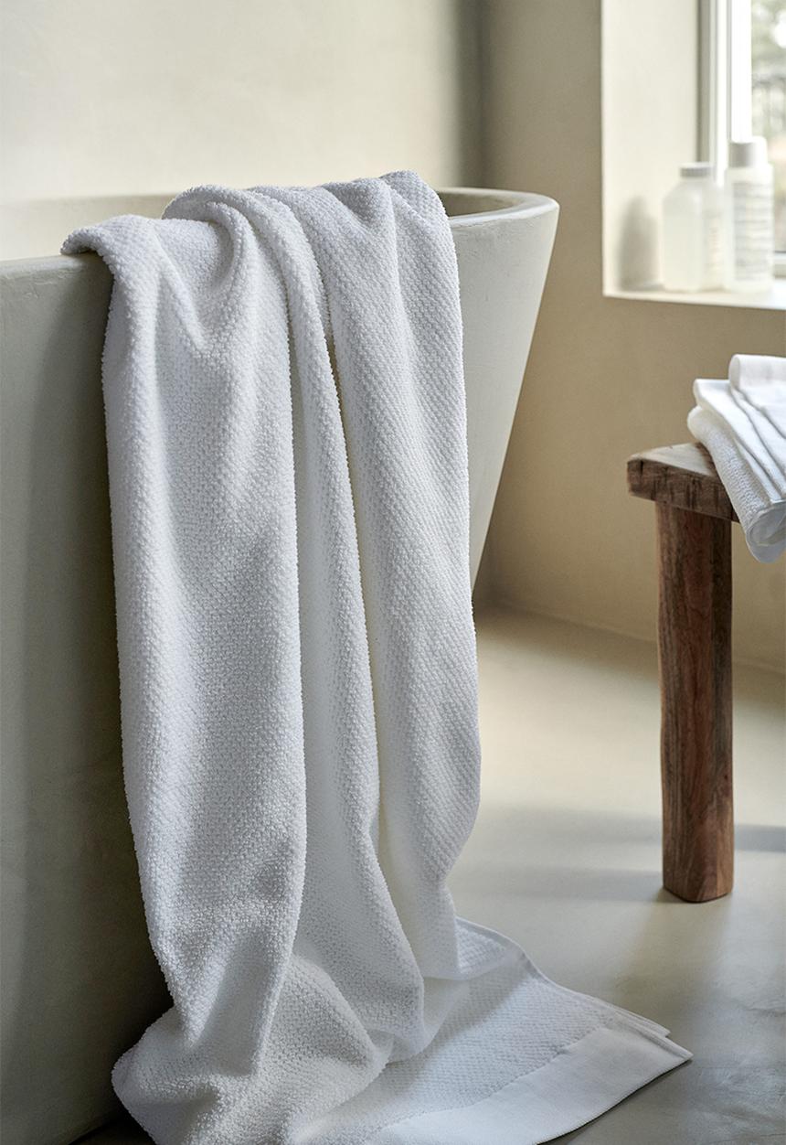H&M - Cotton terry bath sheet - white I