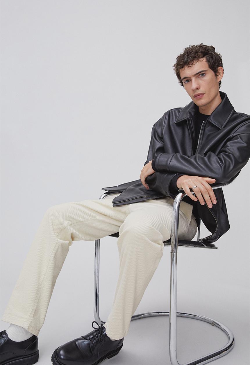 H&M - Regular fit corduroy trousers - cream