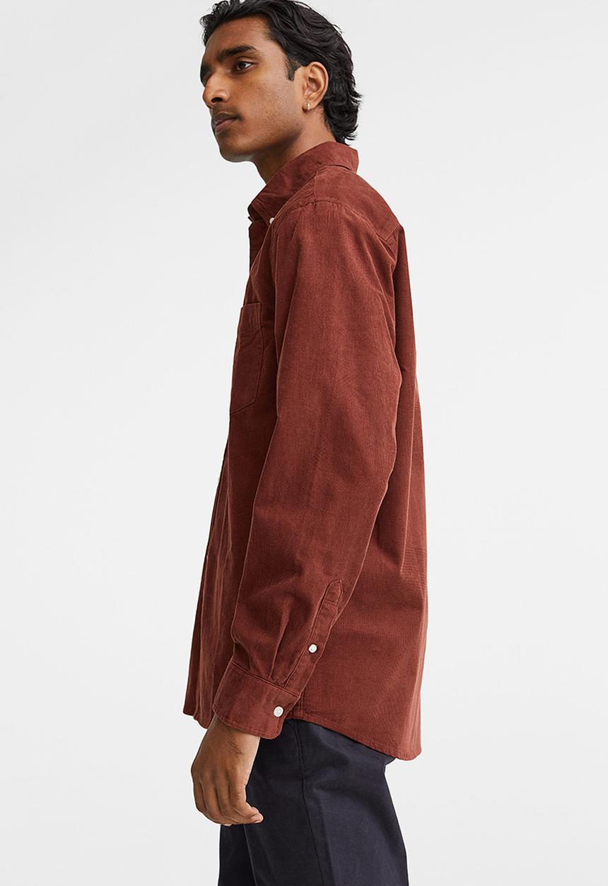 H&M - Regular fit corduroy shirt - rust red