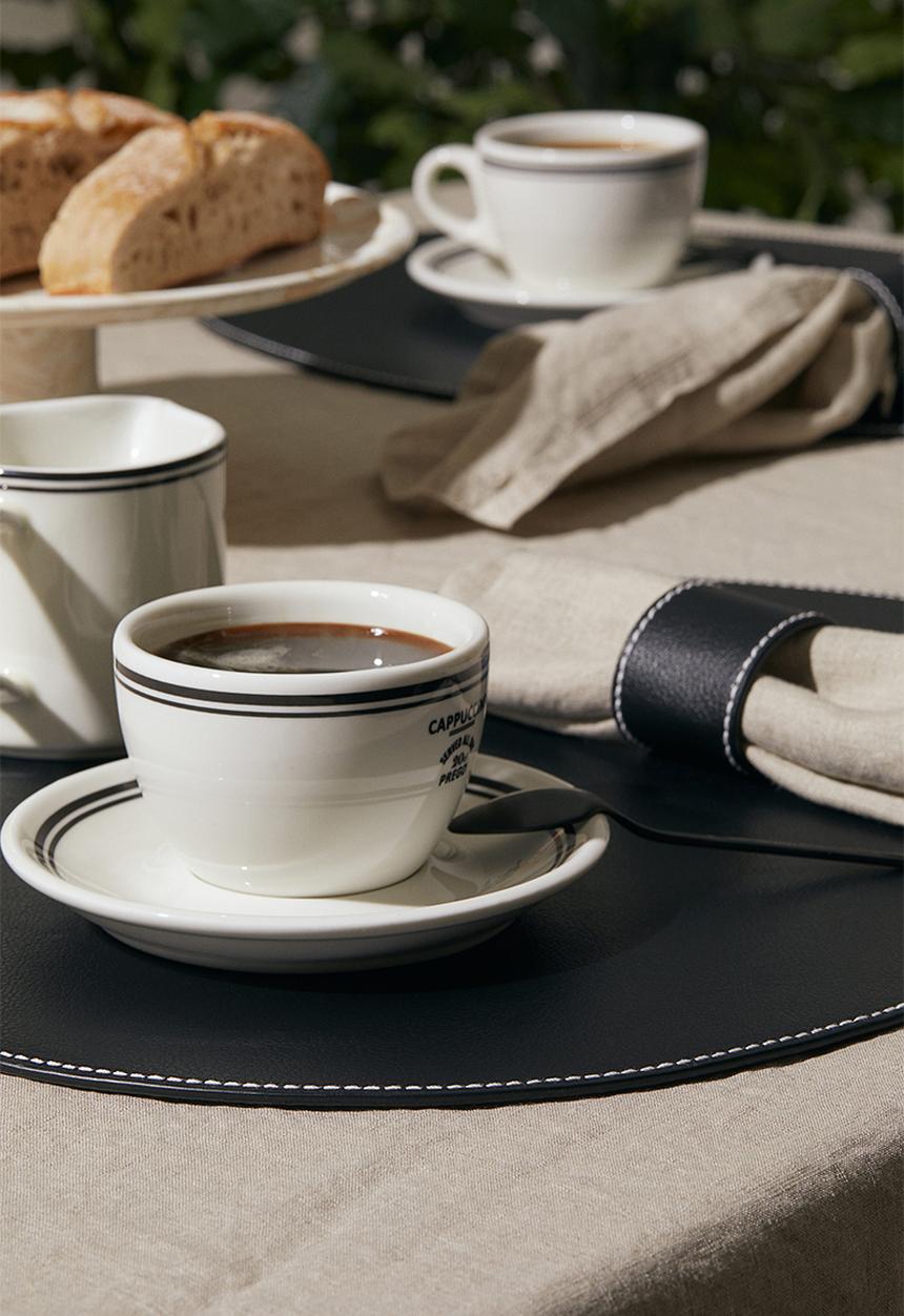 H&M - Imitation leather table mat - black