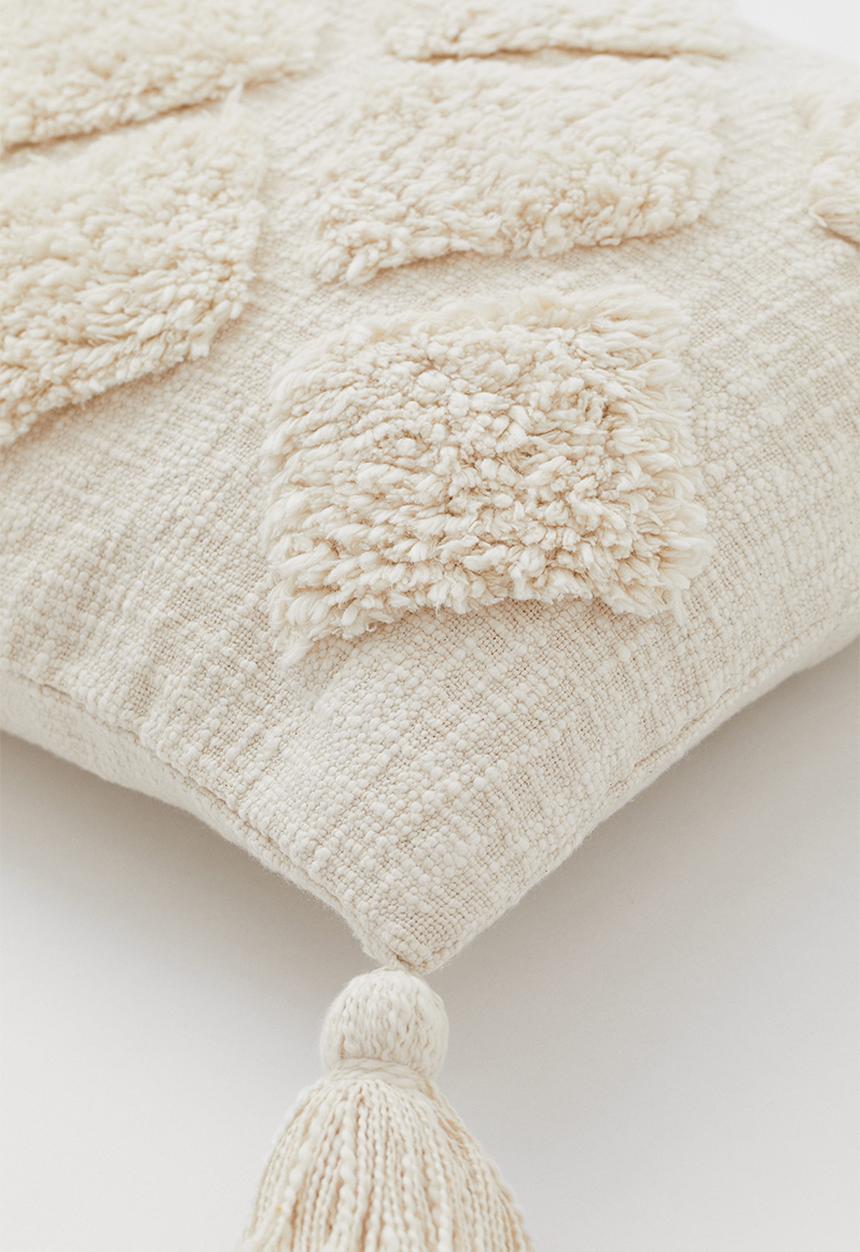 H&M - Tasselled cushion cover - white