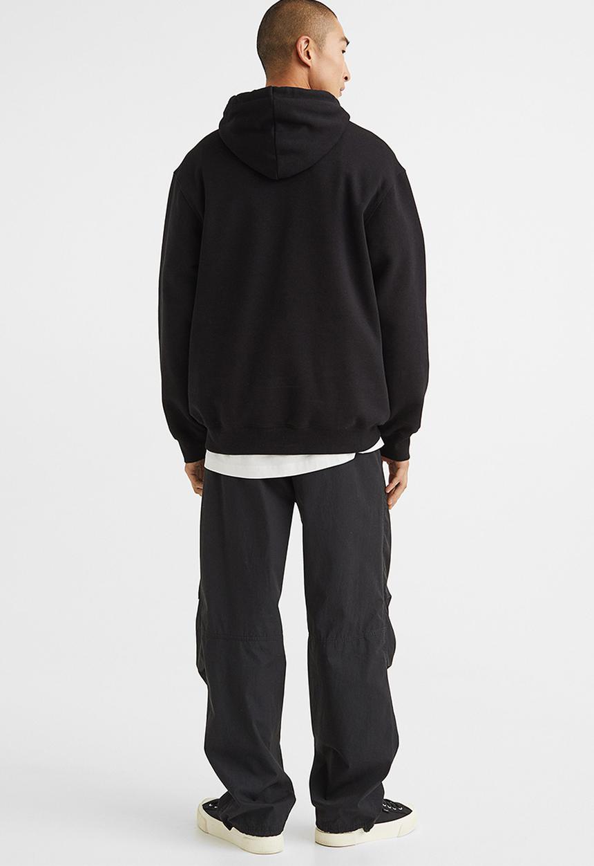 H&M - Relaxed fit belted trousers - black