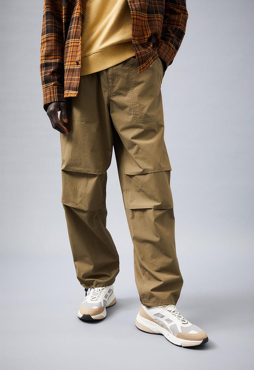 H&M - Relaxed fit belted trousers - dark khaki green