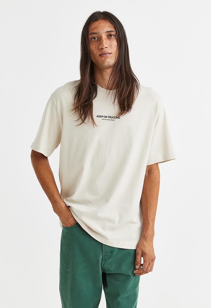 H&M - Relaxed fit printed T-shirt - light beige/trucking