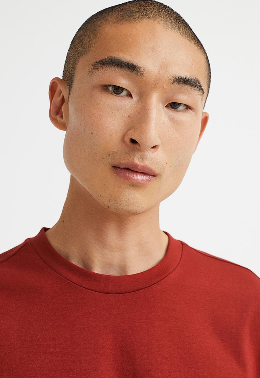 H&M - Regular fit round-neck T-shirt - rust brown 