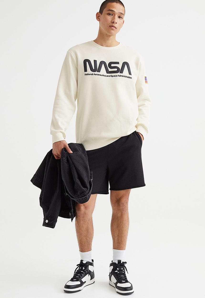 H&M - Printed sweatshirt - natural white/nasa