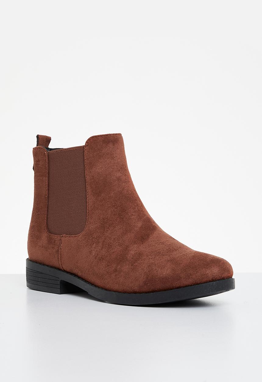 edit - Rabia chelsea boot - brown