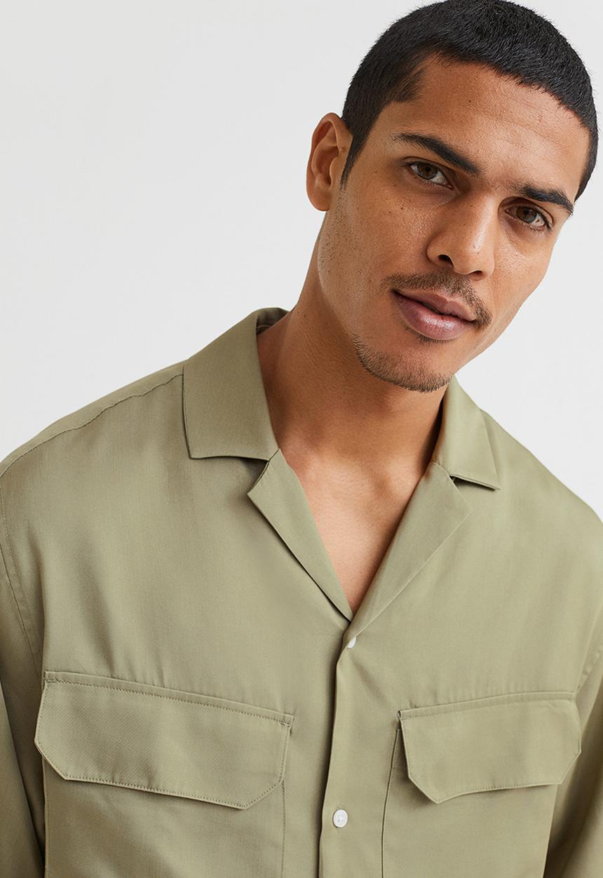 H&M - Relaxed fit lyocell resort shirt - khaki green