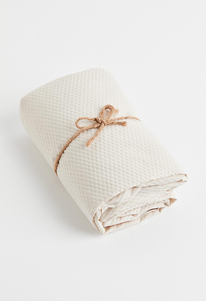 H&M - Flounce-trimmed shower curtain - beige