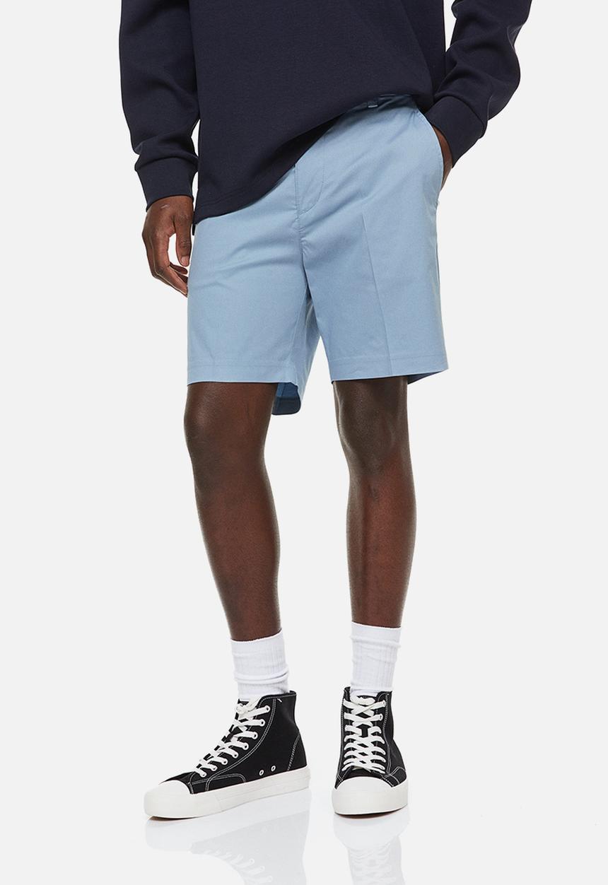 H&M - Regular fit chino shorts - light blue
