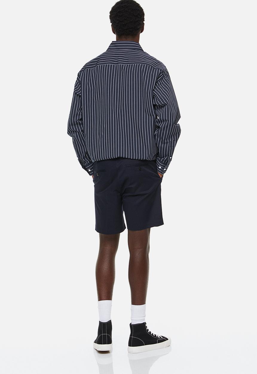 H&M - Regular fit chino shorts - navy blue