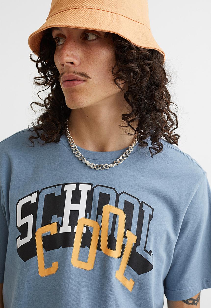 H&M - Regular fit printed T-shirt - blue/school cool