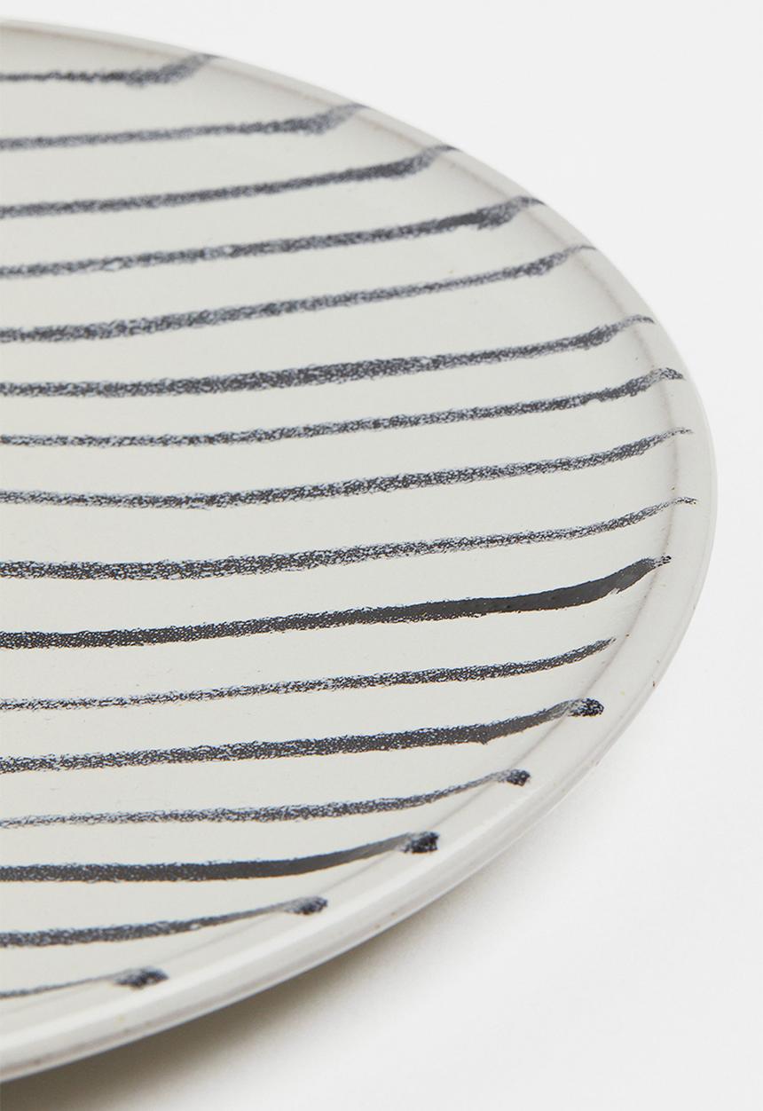 H&M - Terracotta mid plate - white striped
