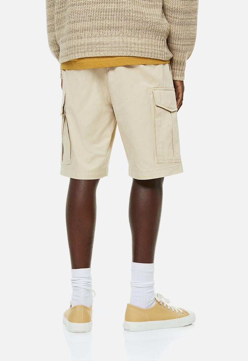 H&M - Regular fit cotton cargo shorts - light beige