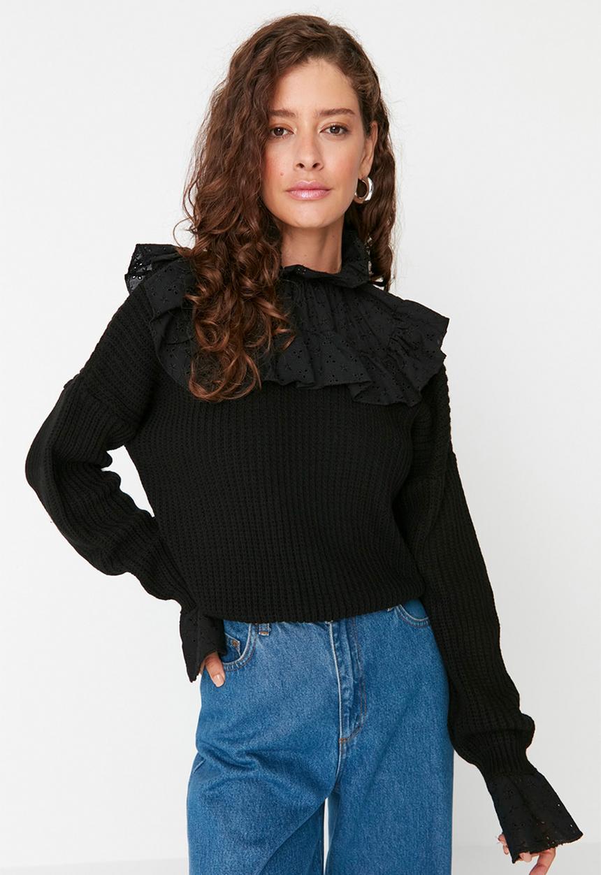 Trendyol - Ruffle detailed knit sweater - black