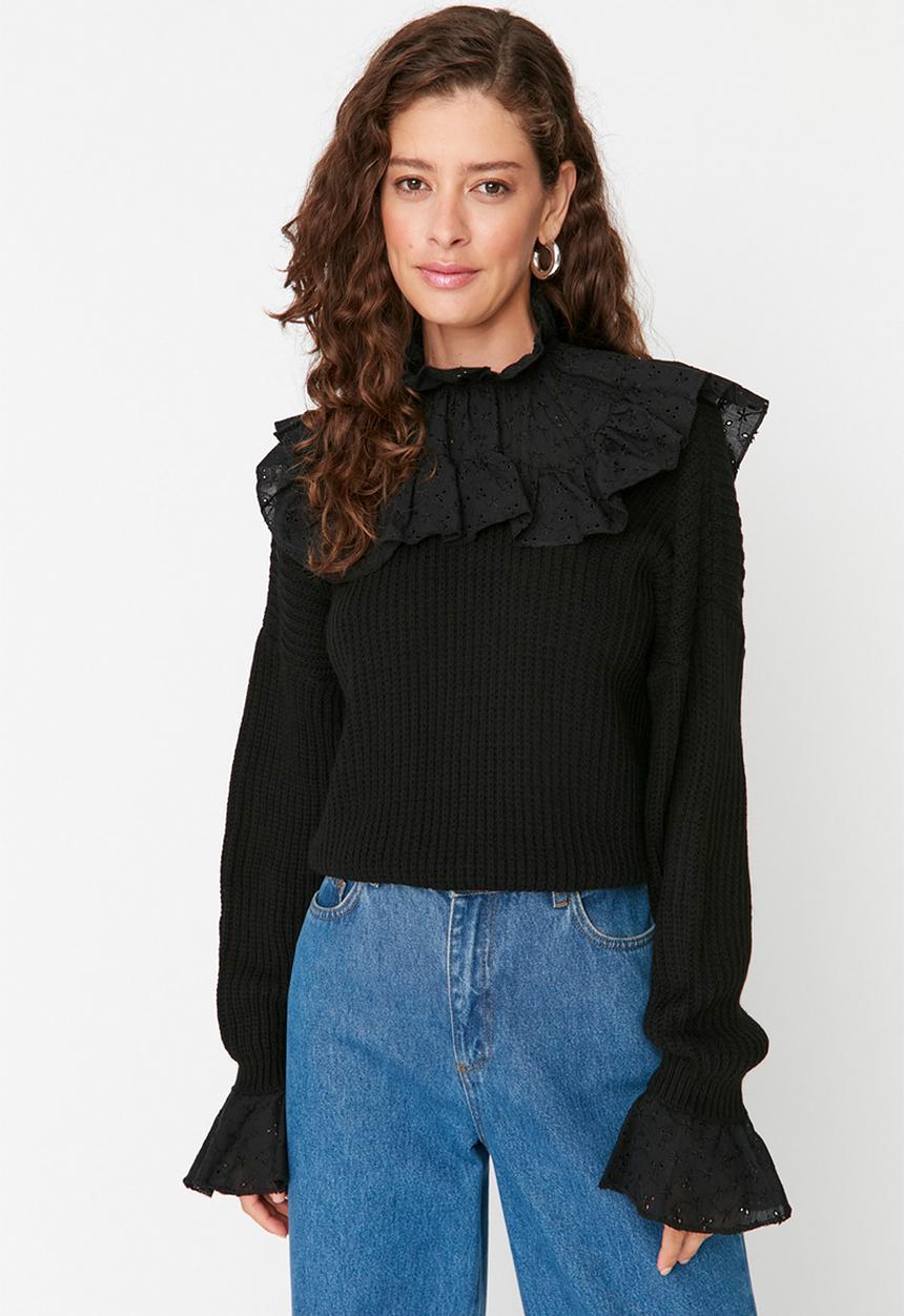 Trendyol - Ruffle detailed knit sweater - black