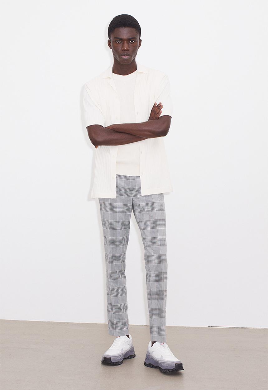 H&M - Slim fit trousers - grey/checked