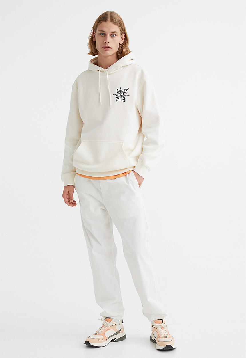 H&M - Regular fit hoodie - cream/boring pals
