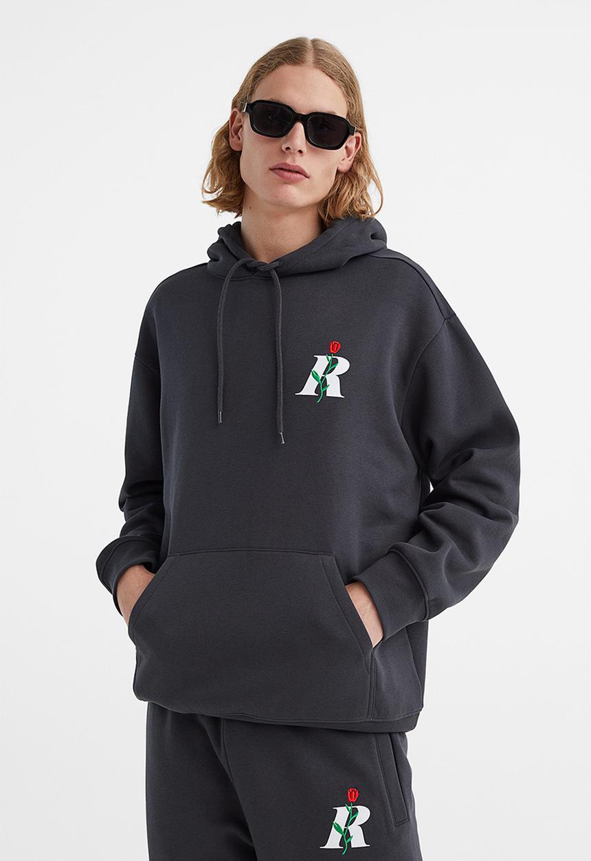 H&M - Relaxed fit printed hoodie - dark grey/rose