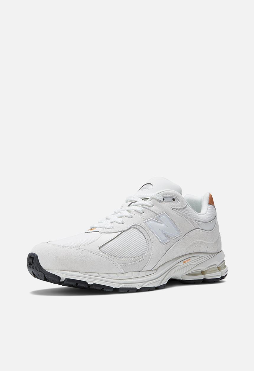 New Balance  - 2002R - heritage - reflection