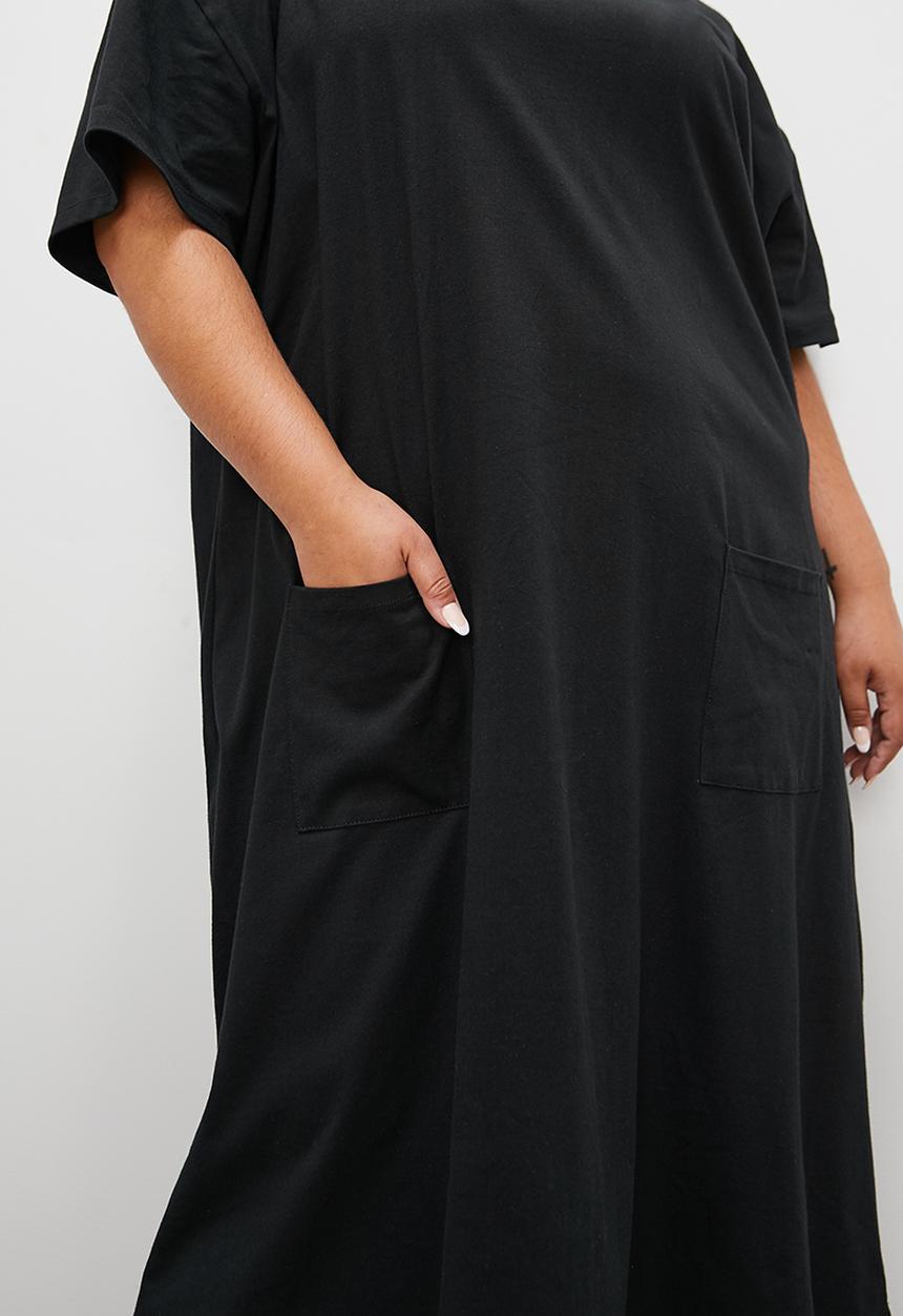 Superbalist - Midi tee dress with pockets - black