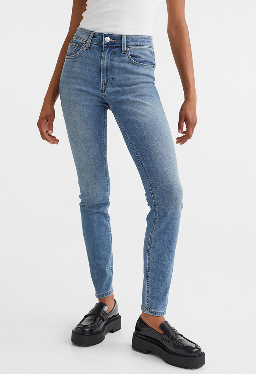 H&M - Skinny regular jeans - light denim blue