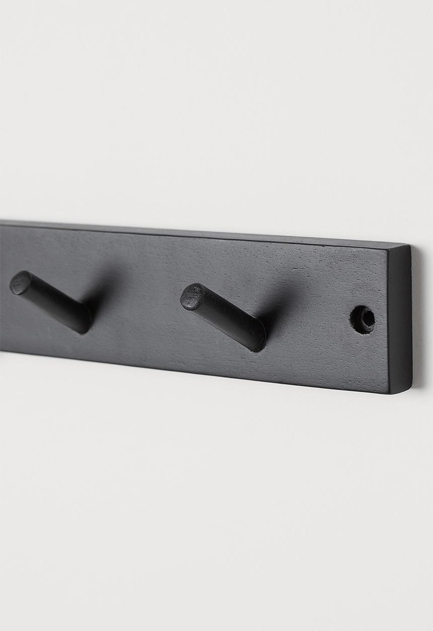 H&M - Wooden hanger - black