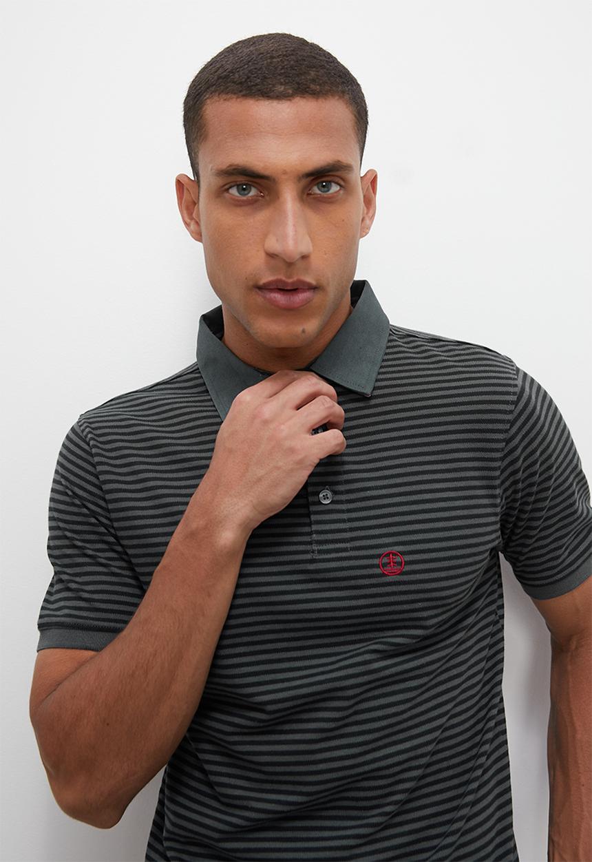 Lark & Crosse - Regular fit pique striped golfer - navy