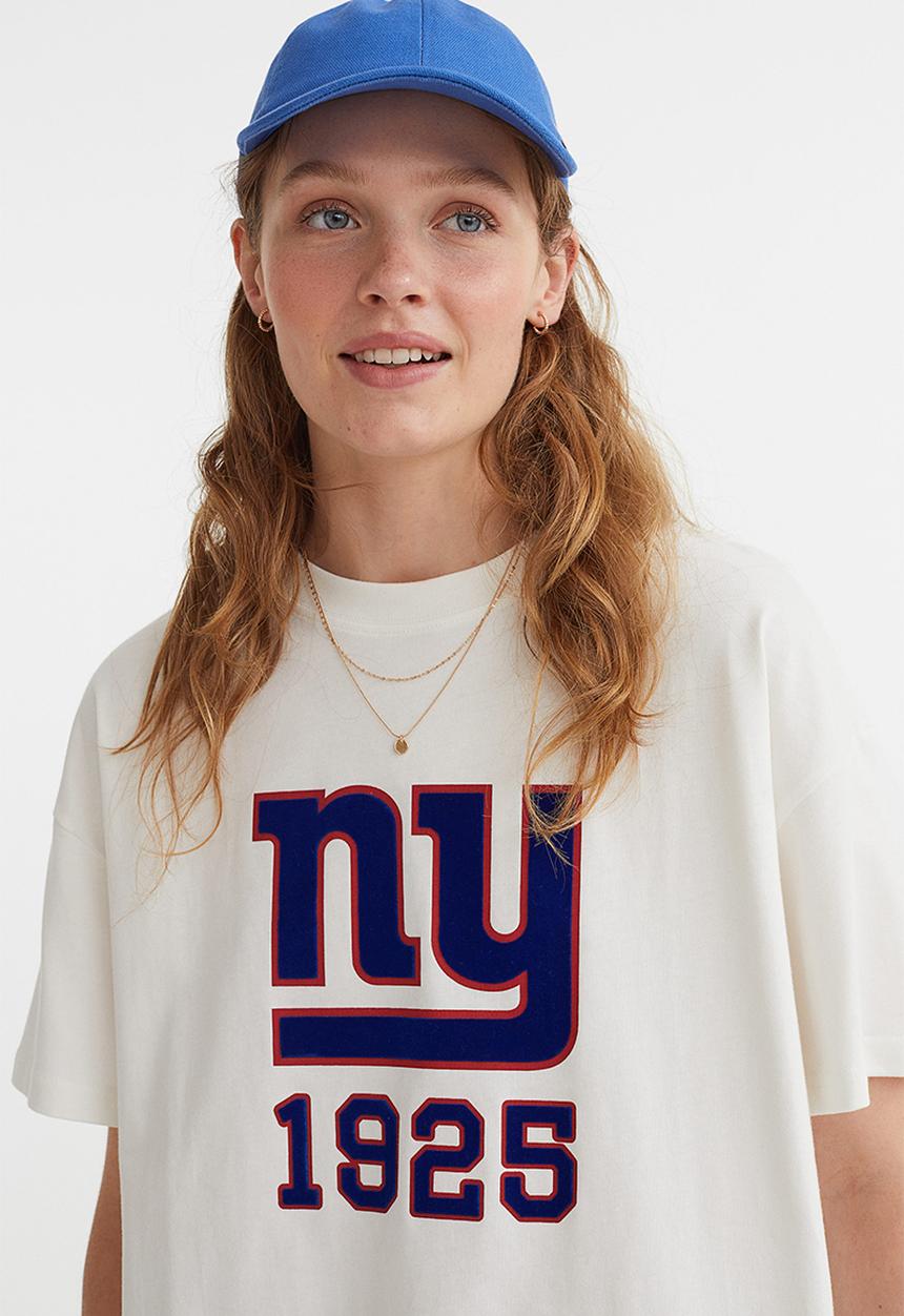 H&M - Oversized printed T-shirt - cream/nfl