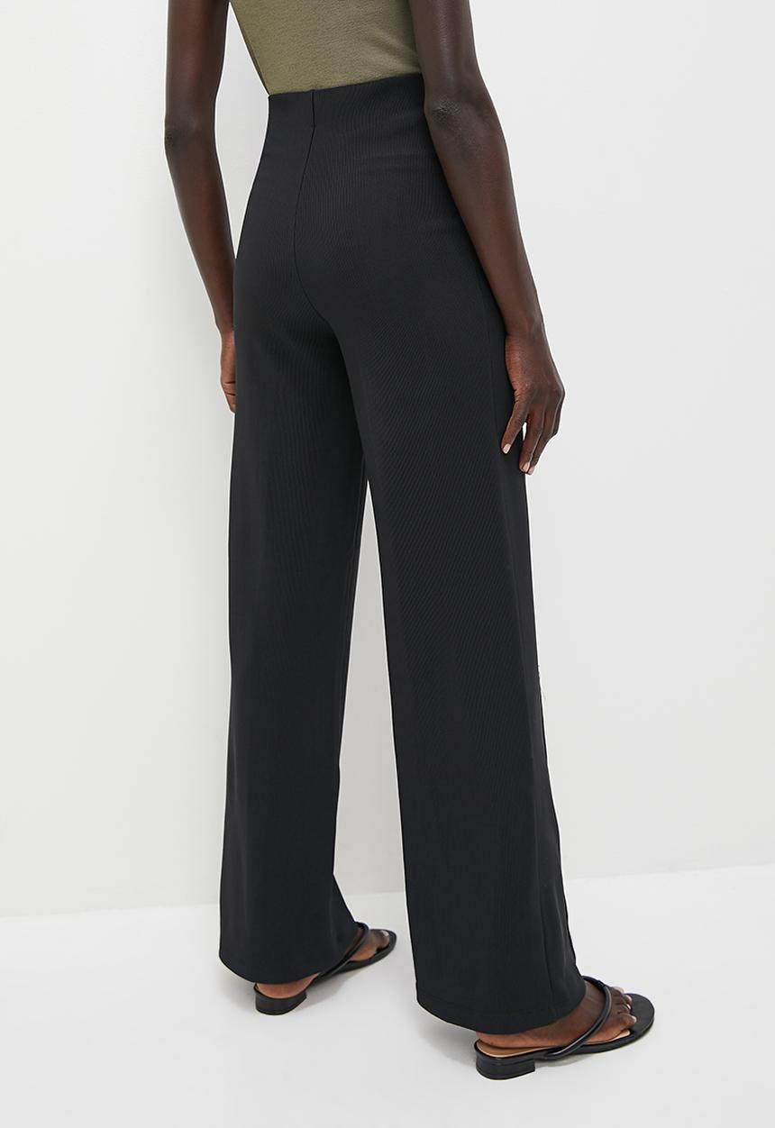 edit - Textured bootleg pants - black