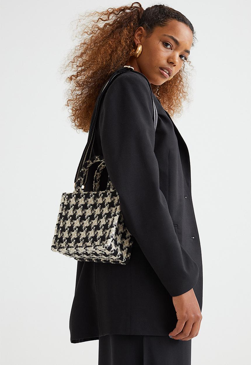 H&M - Small handbag - black/dogtooth patterned