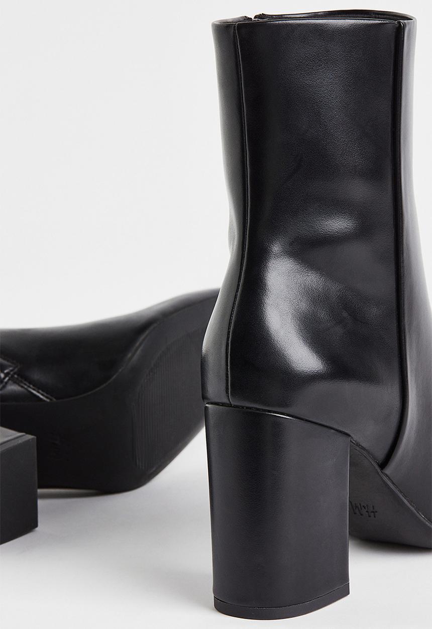 H&M - Heeled boots - black 