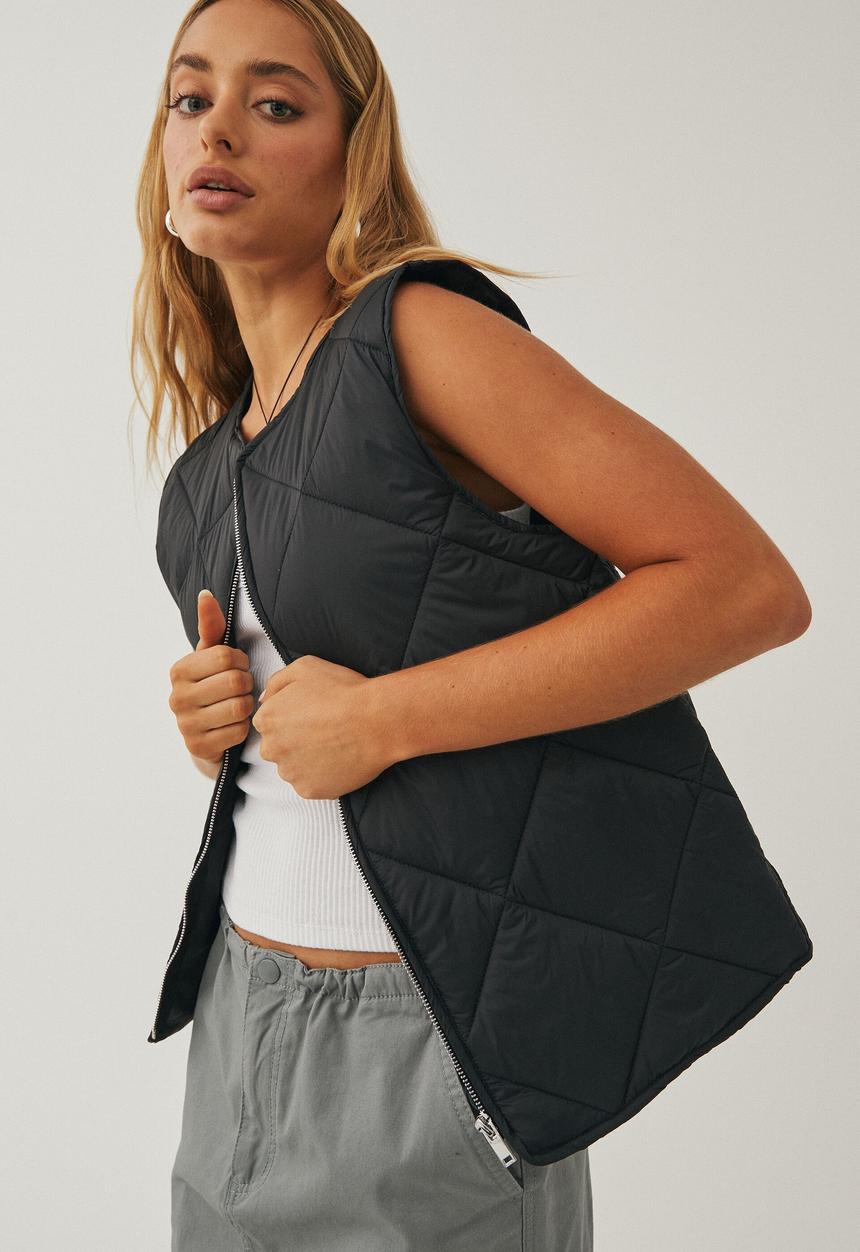 Dotty quilted puffer vest - black