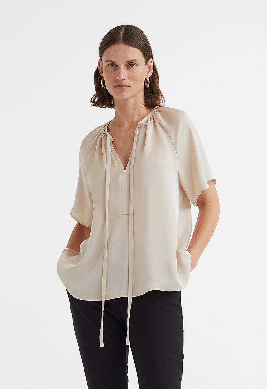H&M - Short-sleeved tie-detail blouse - light beige