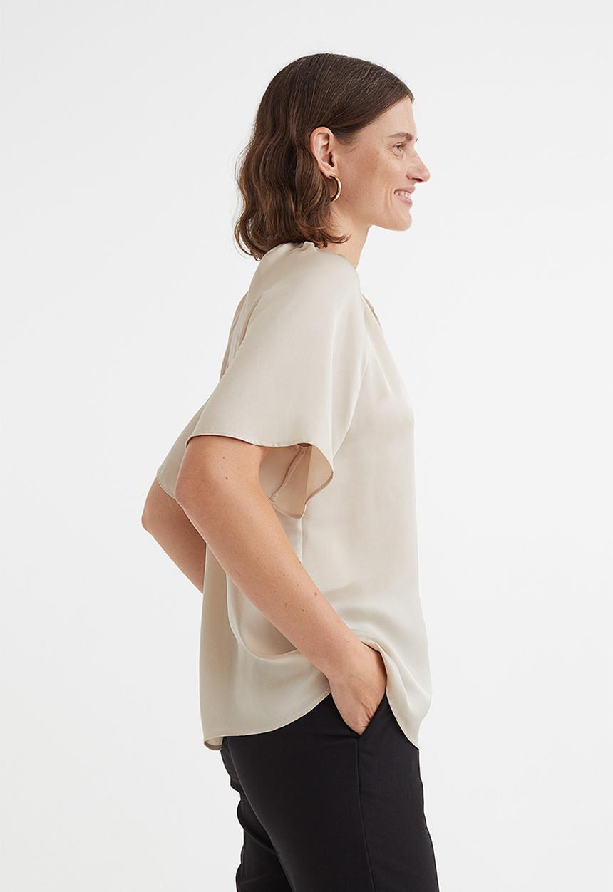 H&M - Short-sleeved tie-detail blouse - light beige
