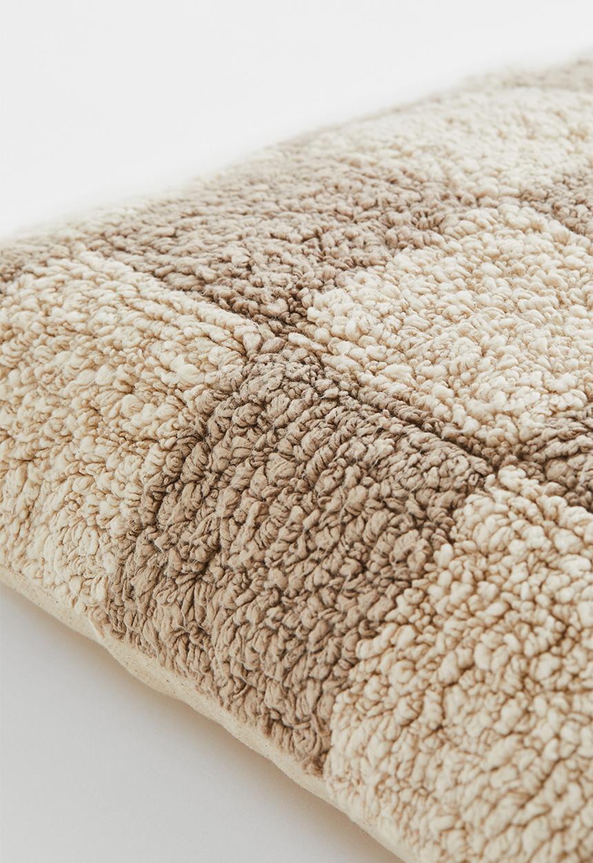 H&M - Tufted cotton cushion cover - beige
