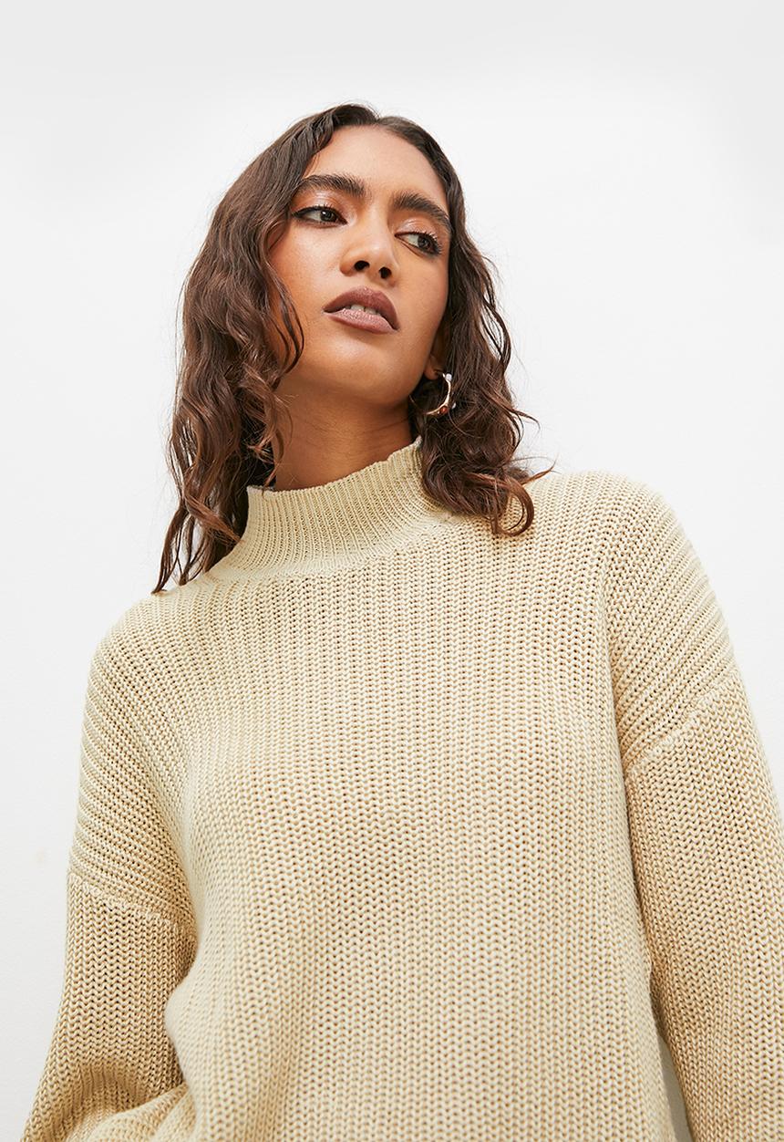 Superbalist - Lofty funnel neck - ecru