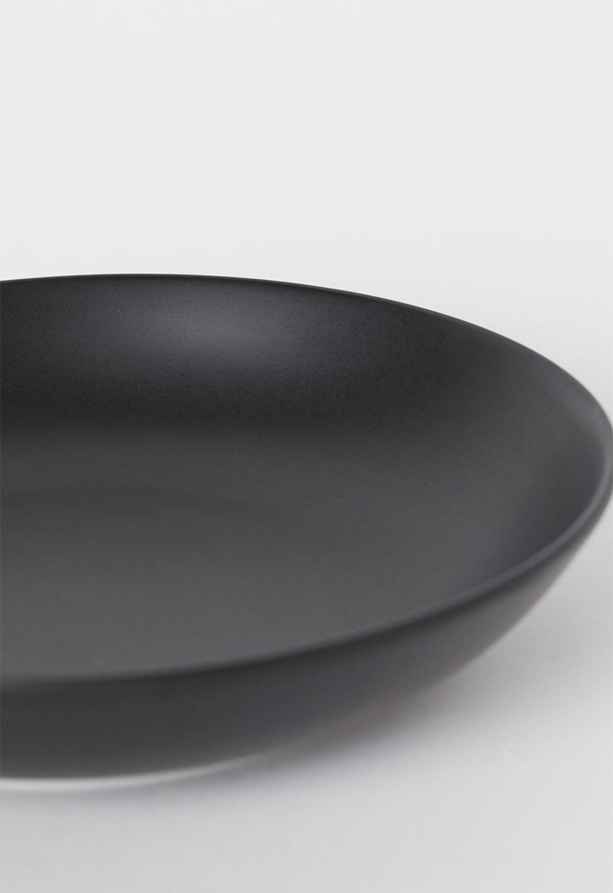 H&M - Deep porcelain plate - black