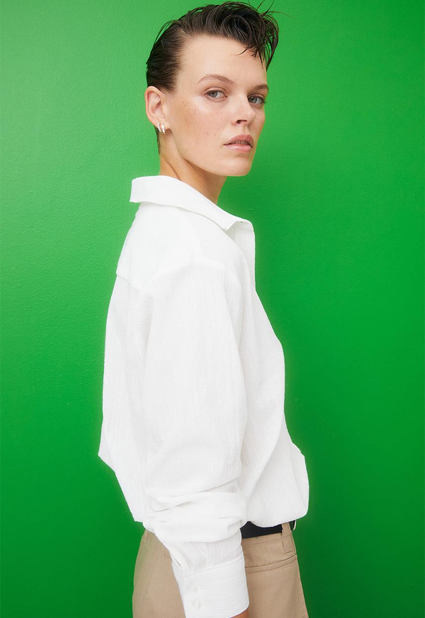 H&M - Crinkled cotton shirt - white