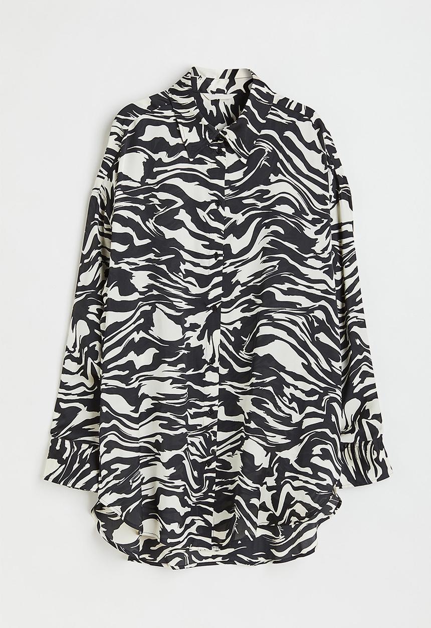 H&M - Oversized blouse - black/zebra print