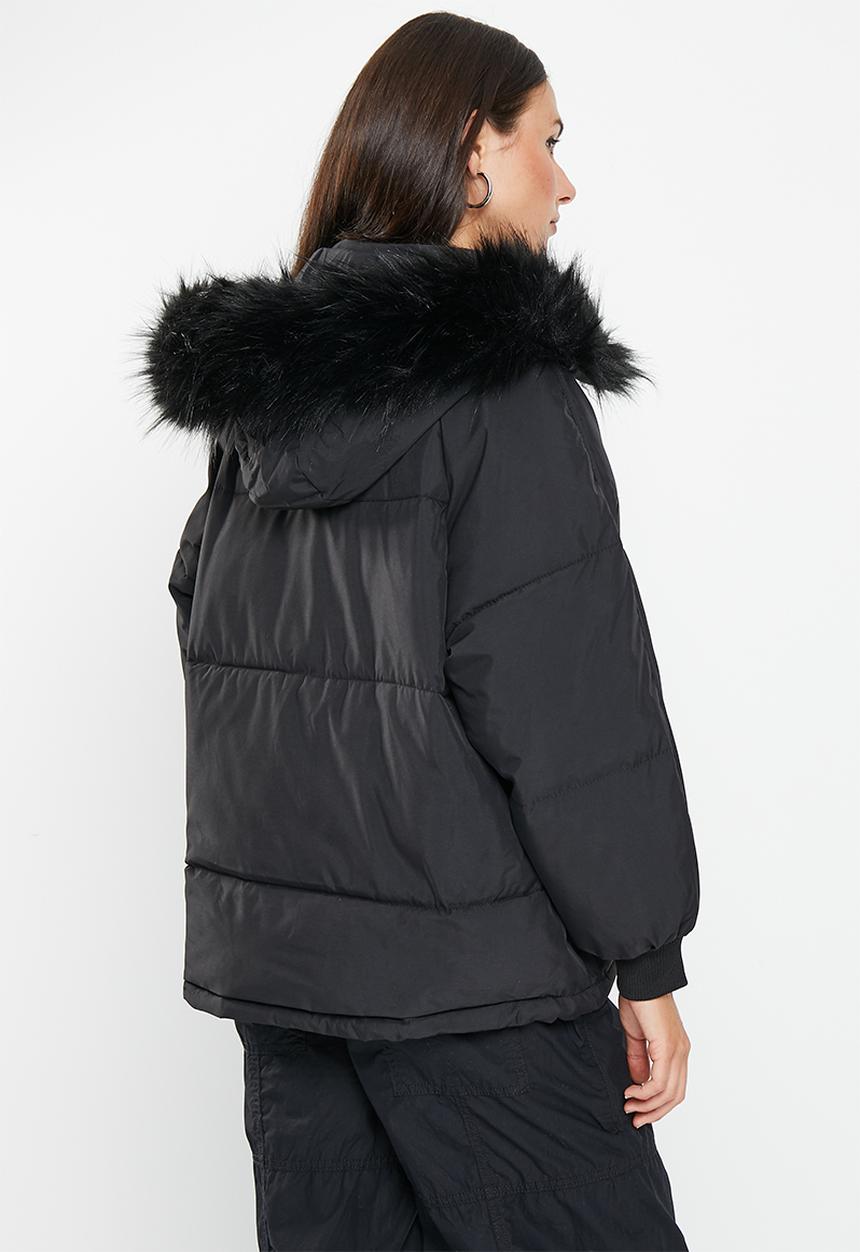 dailyfriday - Faux fur hood puffer - black